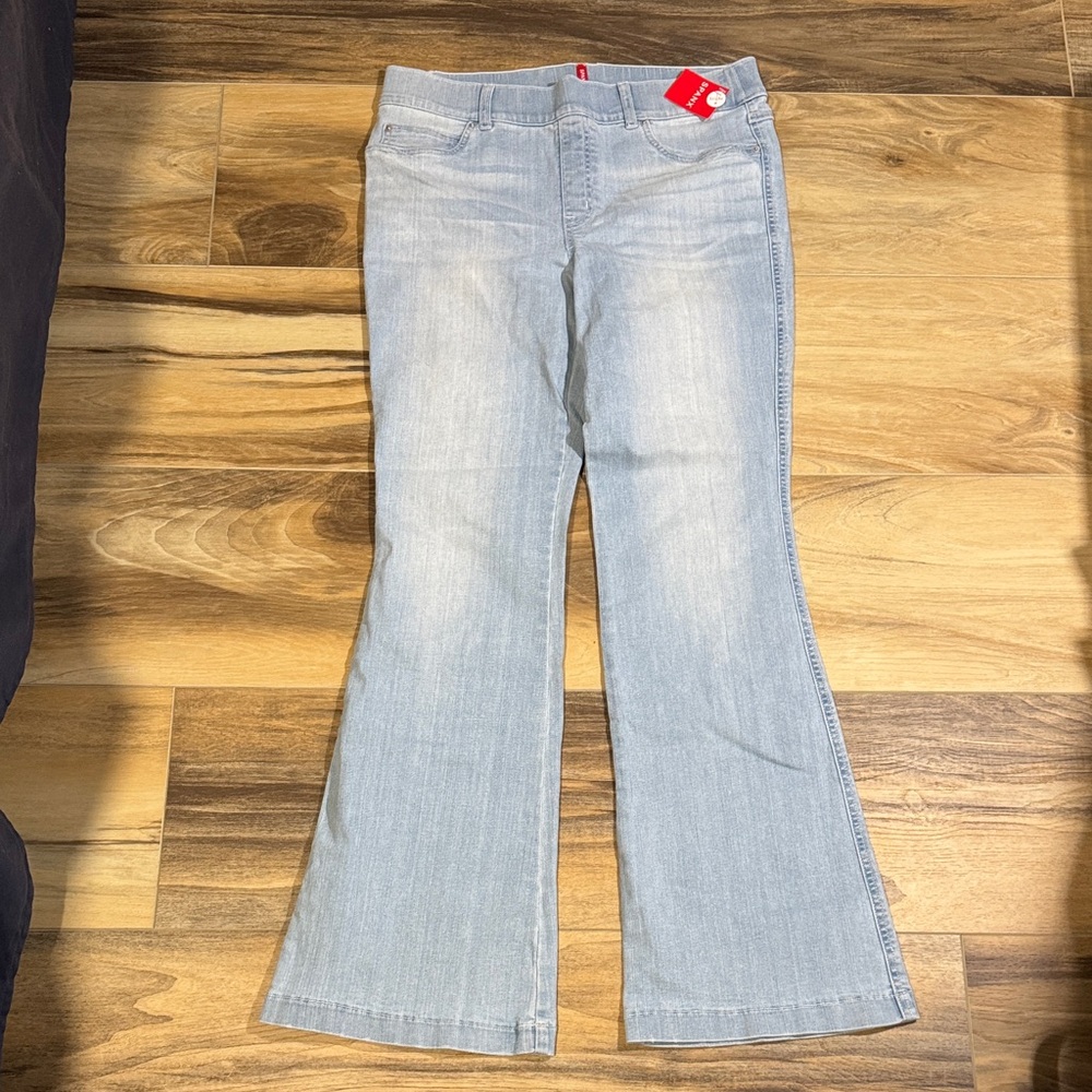 SPANX Women’s Flare Jeans – Retro Light Wash | Size Large | High Rise Shaping